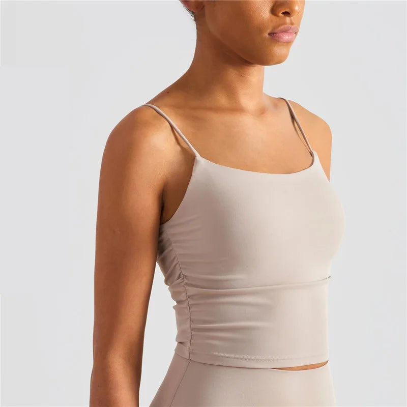 Treningstopp for dame – Sexy yoga-vest med folder, push-effekt og integrerte innlegg