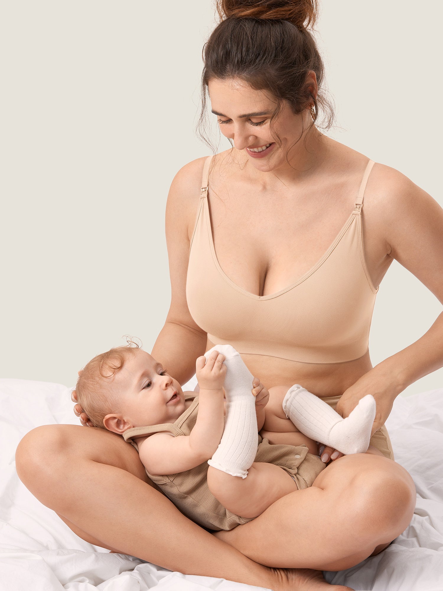 Sømløs ammebh i mykt strikk – ammebralette uten bøyle