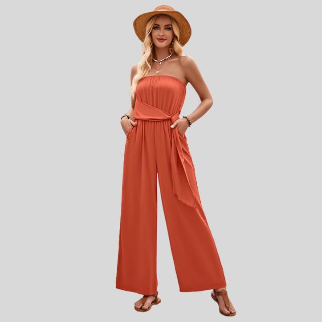 Jumpsuit uten skuldre og med bindebånd i midjen