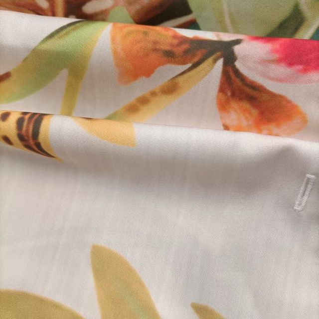 Giselle Boho skjortekjole med V-hals og blomstertrykk
