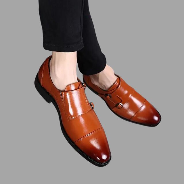 Elegante skinnsko med munkestropper