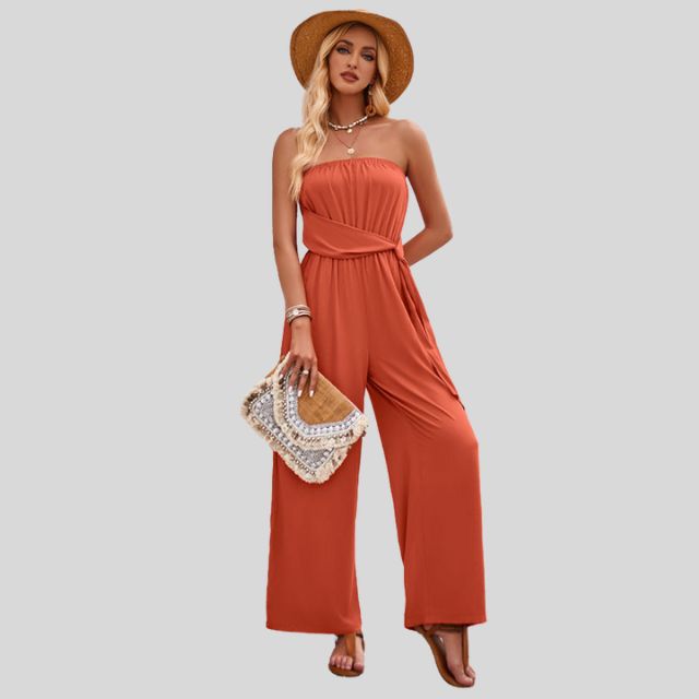 Jumpsuit uten skuldre og med bindebånd i midjen