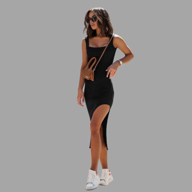 Ermeløs midikjole i ribbestrikk med sliss i siden