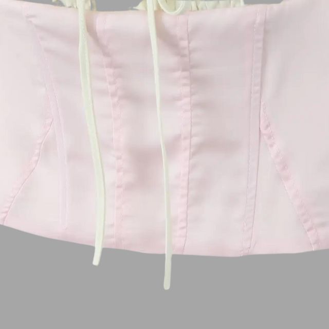 Bustier-topp med volangedetaljer