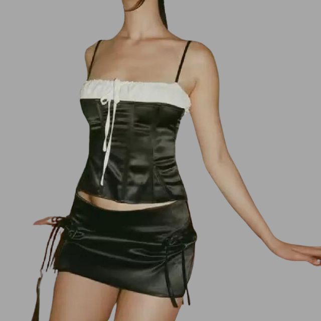 Bustier-topp med volangedetaljer