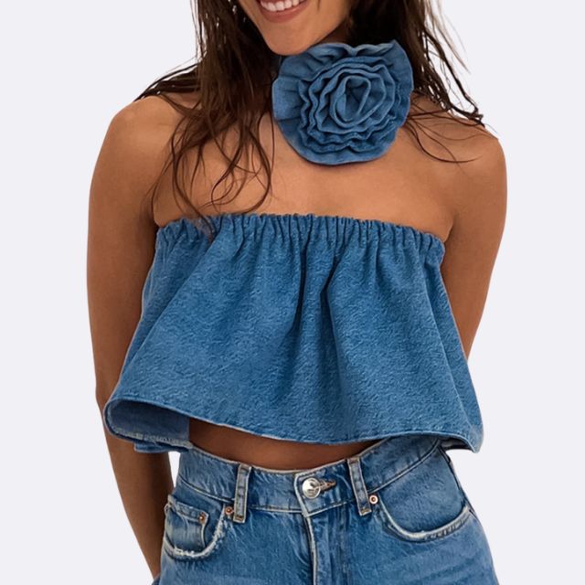 Bandeautopp i denim med blomstret choker