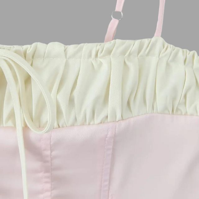 Bustier-topp med volangedetaljer