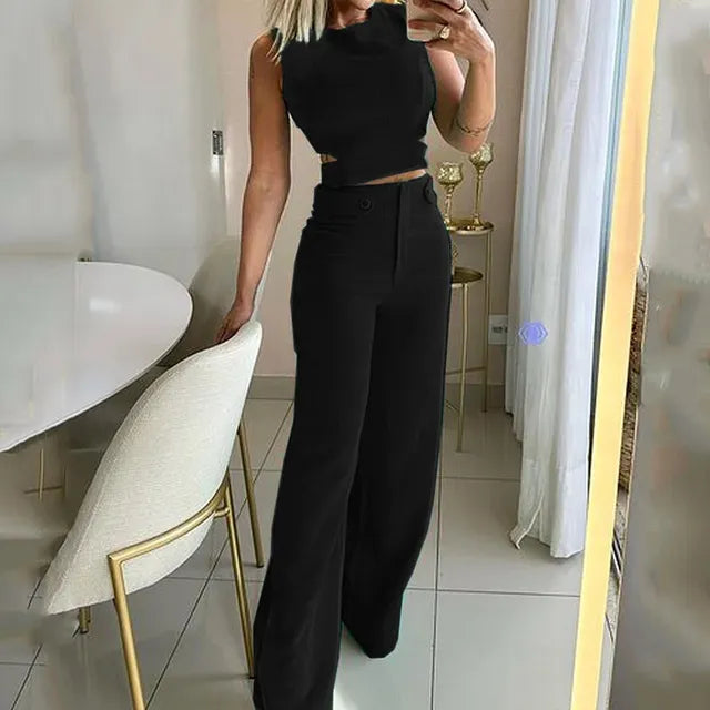 Kort dress med høyt snitt