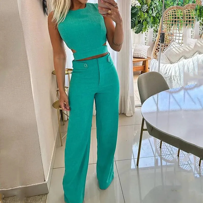 Kort dress med høyt snitt
