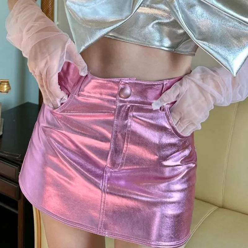 Lysende miniskjørt i metallic-look