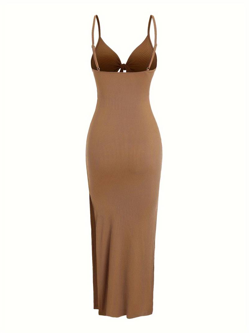 Sexy ribbestrikket maxikjole med knute