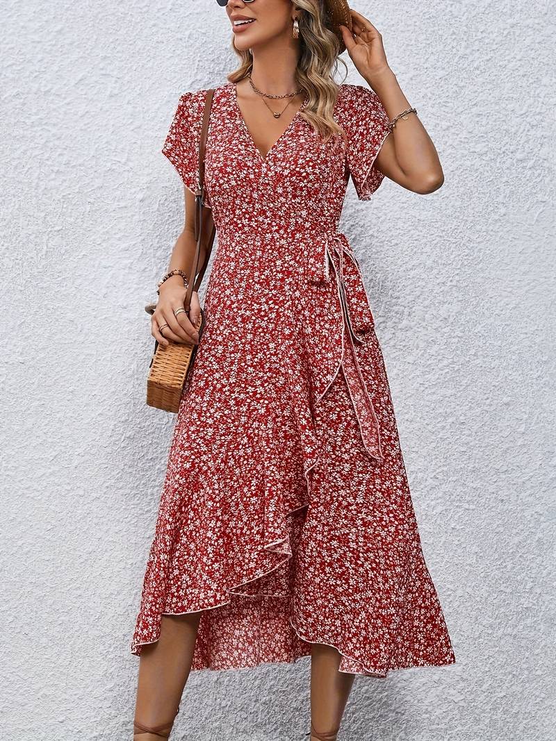 Blomstret slå-om-kjole med peplum