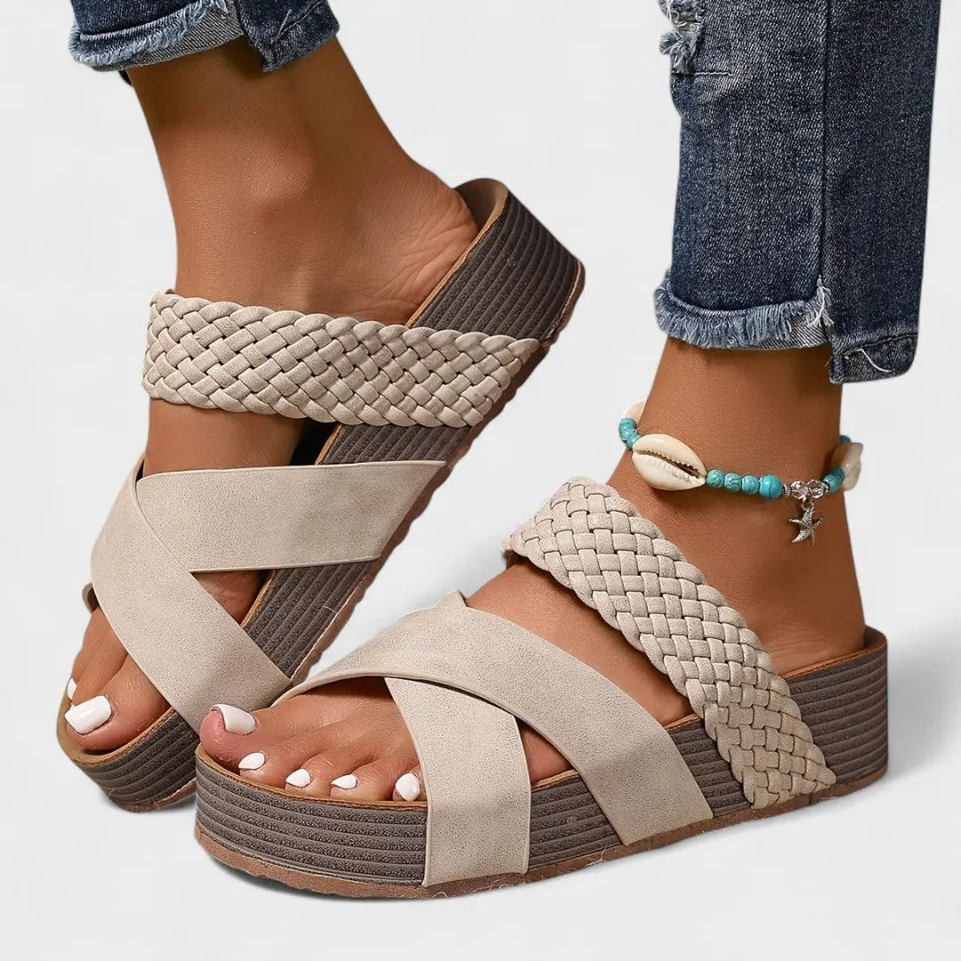 Delphine | Ortopediske skinnsandaler