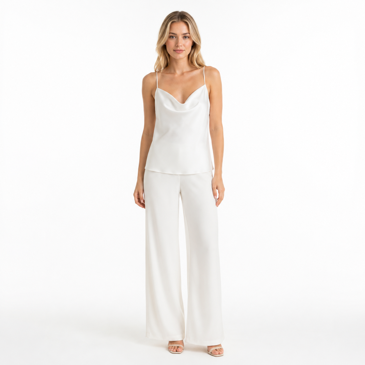 Hvit Satin Camitopp til Dame – Silkemyk Sommer Singlet med Stropper