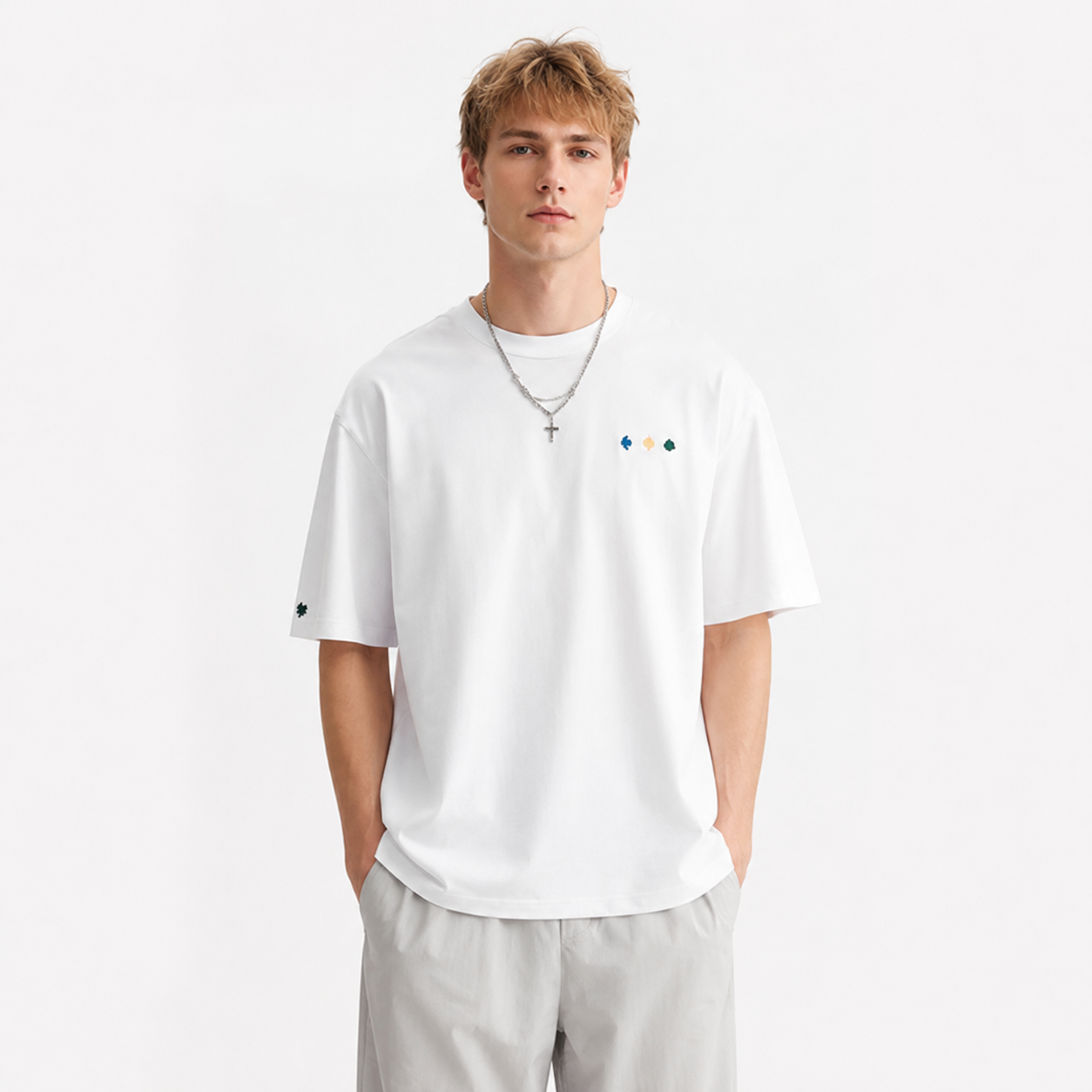 Heavyweight Brodert T-skjorte til Herre – 230g Loose Fit Sommertopp – Hvit