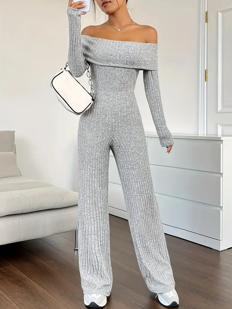 Ribbestrikket jumpsuit uten skuldre