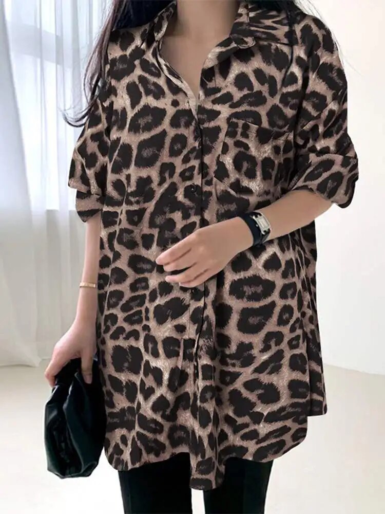 Ledig bluse med leopardmønster og lange ermer for kvinner