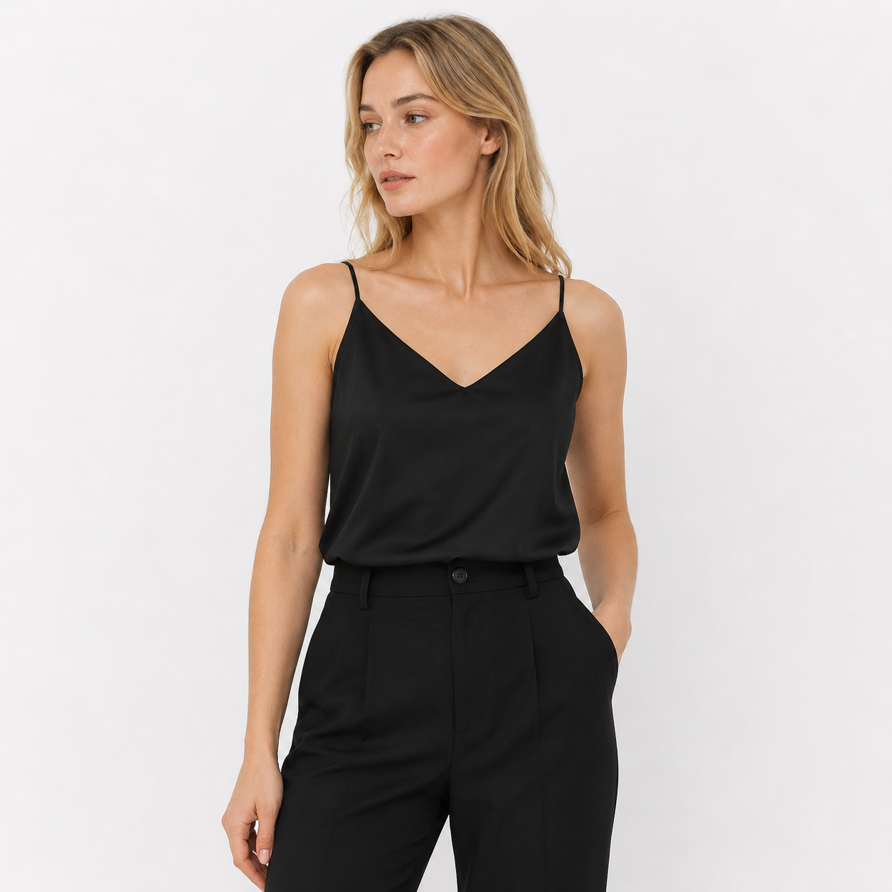 Sateng Camisole til Dame – Lang Topp med Smale Stropper
