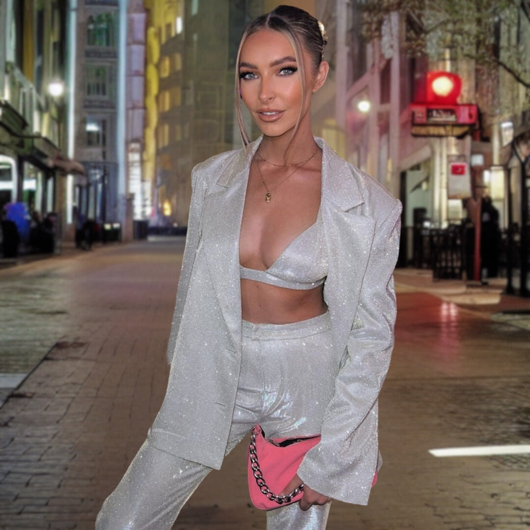 Katrin | Skinnende kostyme i 3 deler