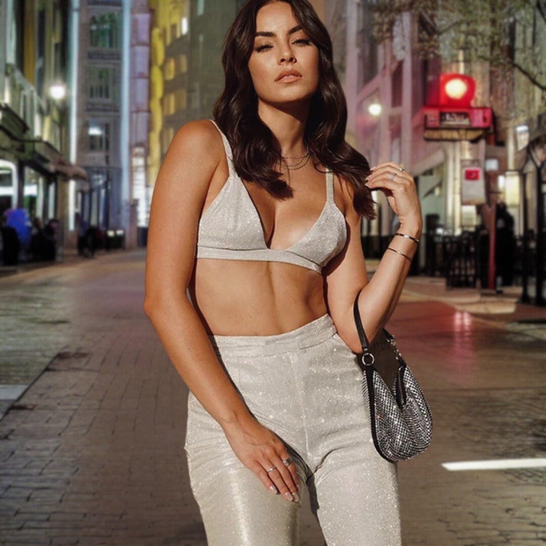Katrin | Skinnende kostyme i 3 deler