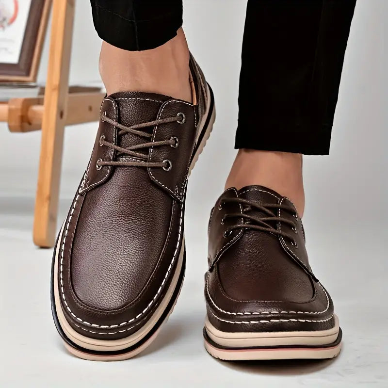 Elegante derbysko for menn "GentleStride"