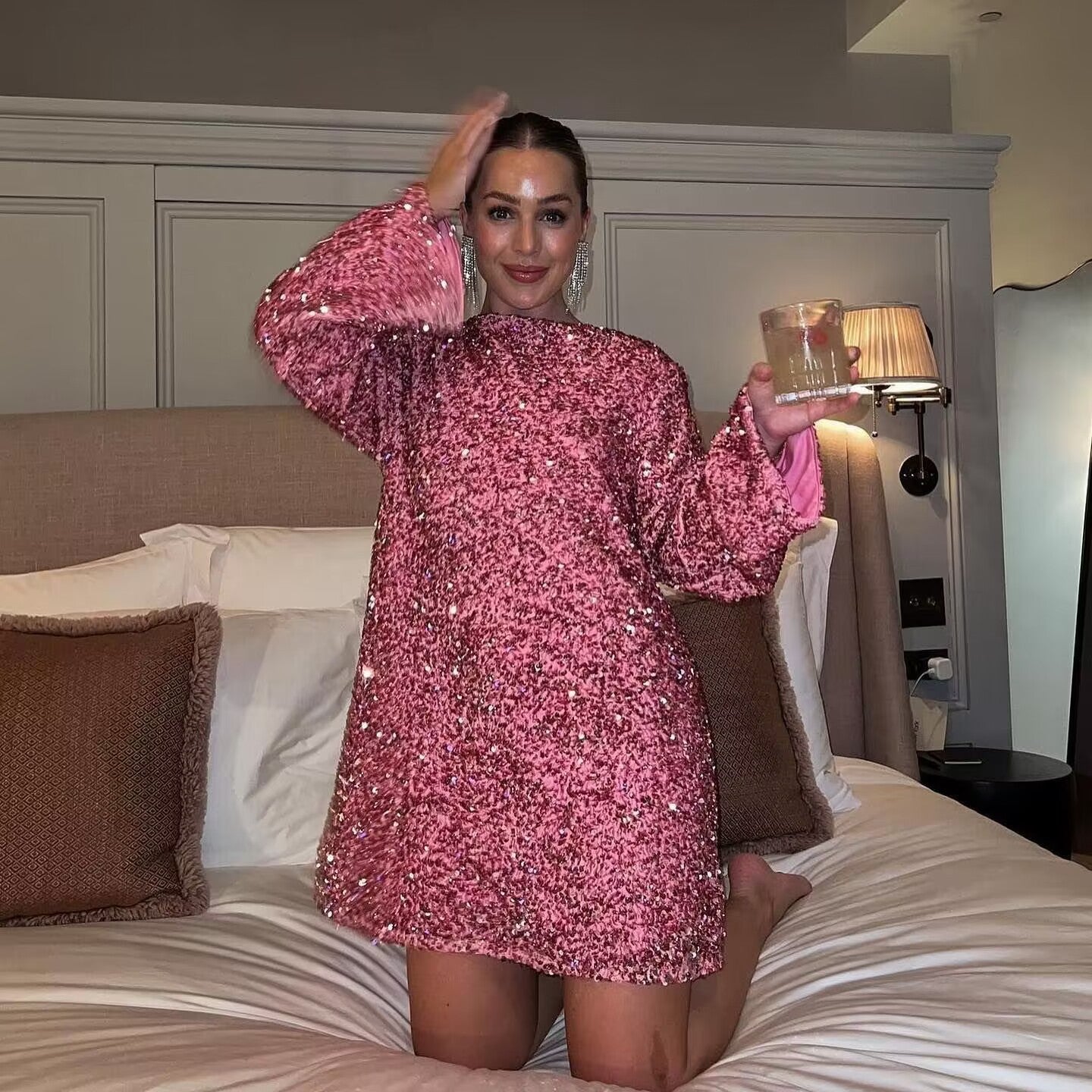 Glitterkjole med sløyfe