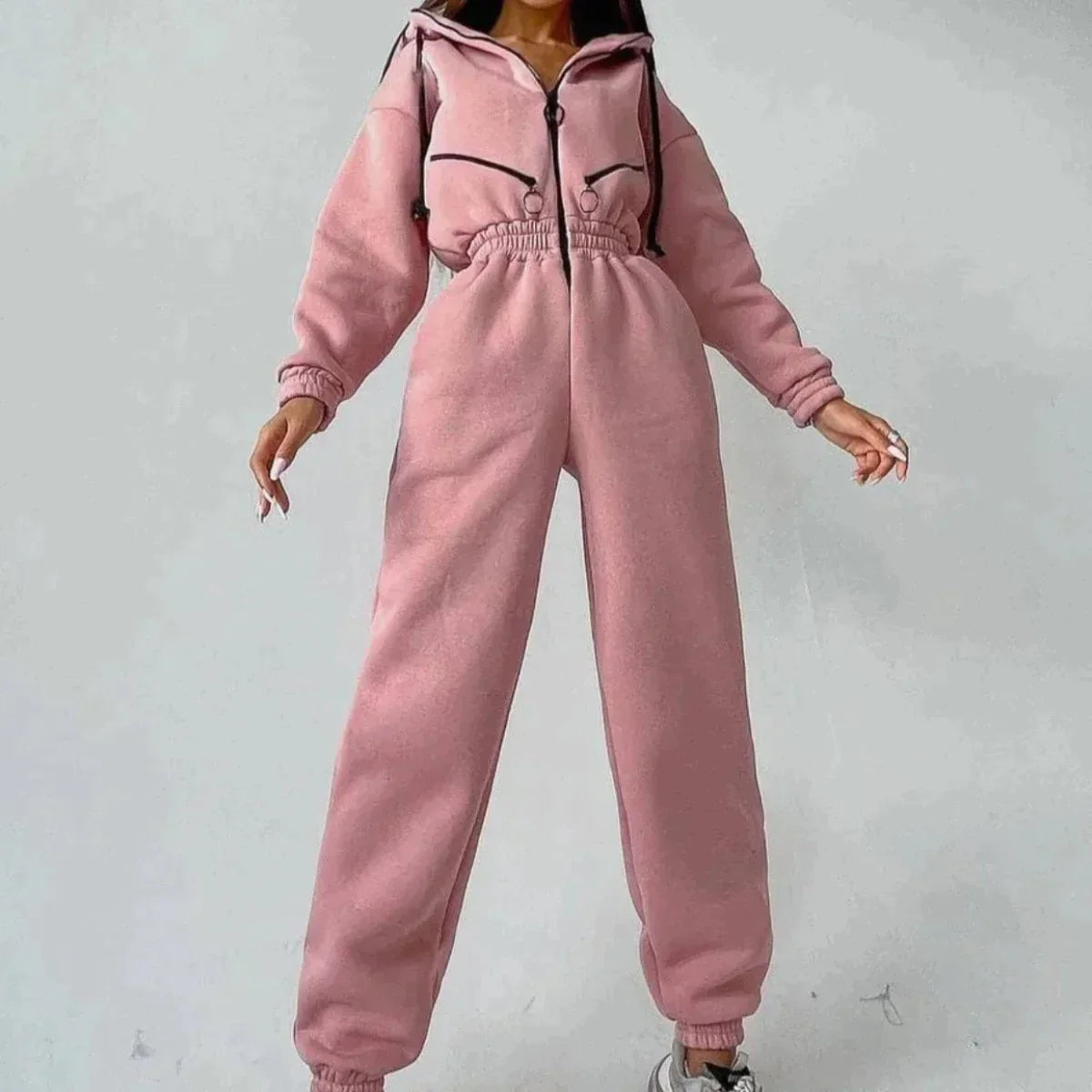 Frekk jumpsuit med hette og glidelås