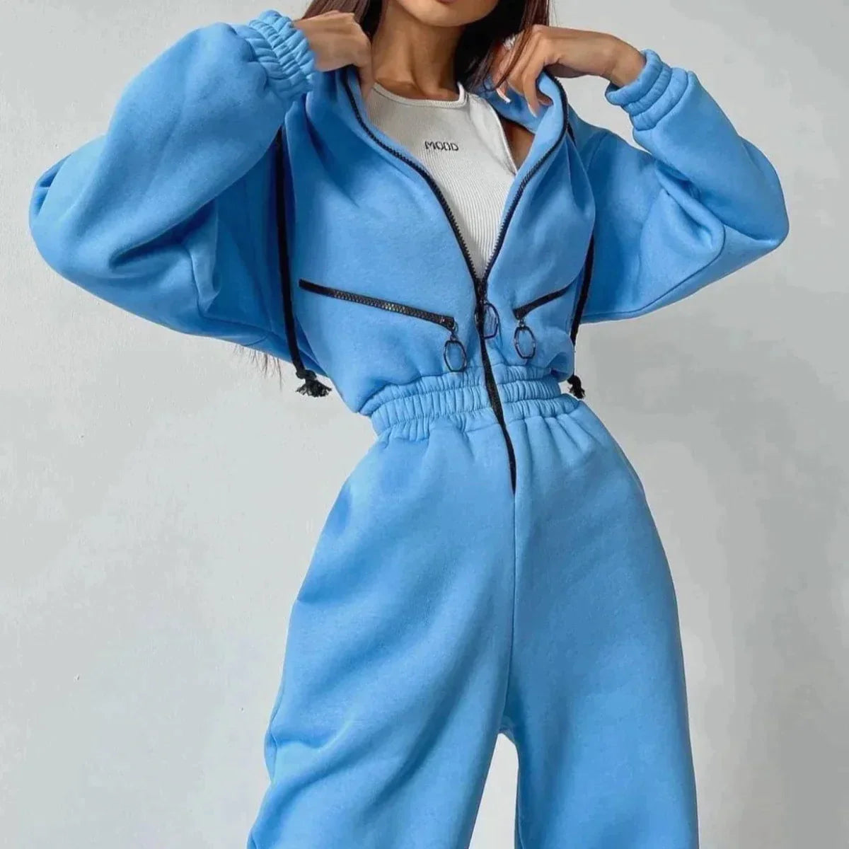 Frekk jumpsuit med hette og glidelås