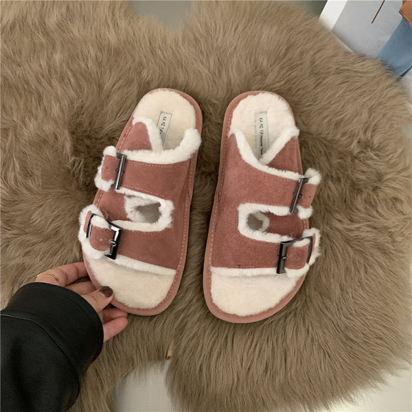 Fuzzy sandaler