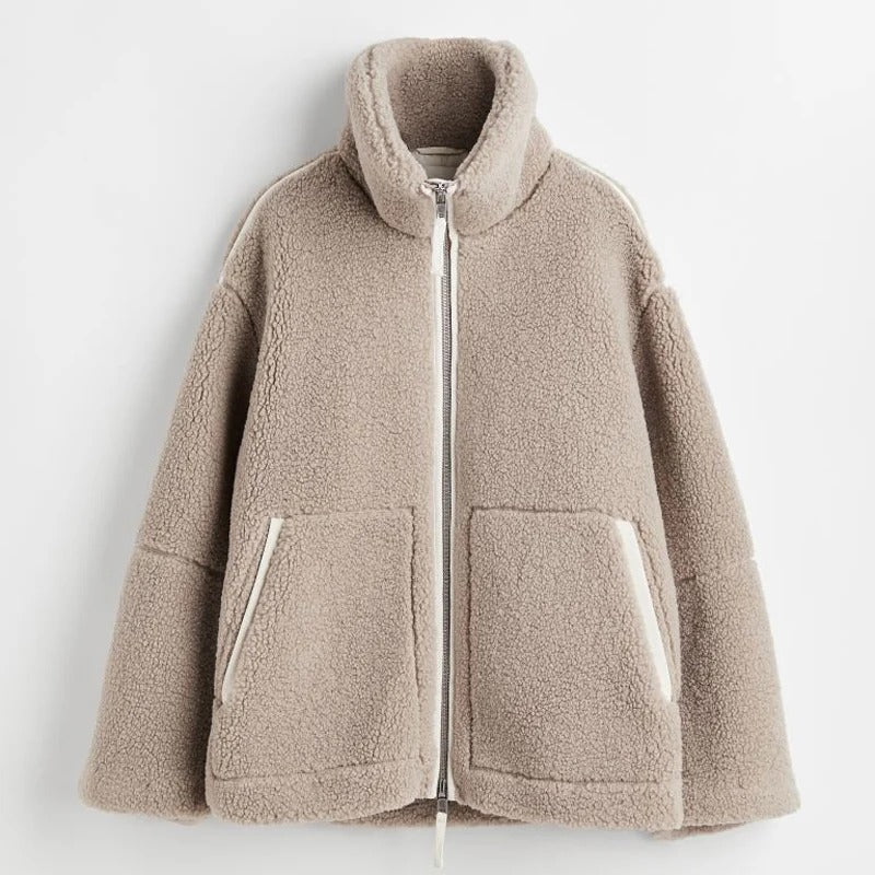 Elegant, oversize og varm jakke til kvinner