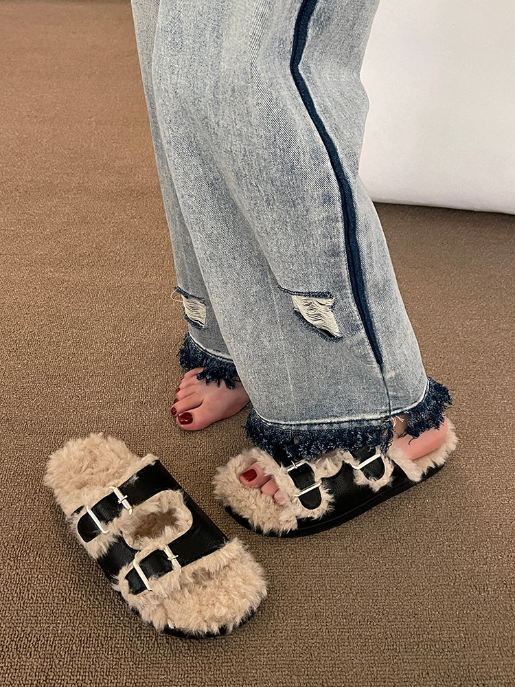 Fuzzy sandaler
