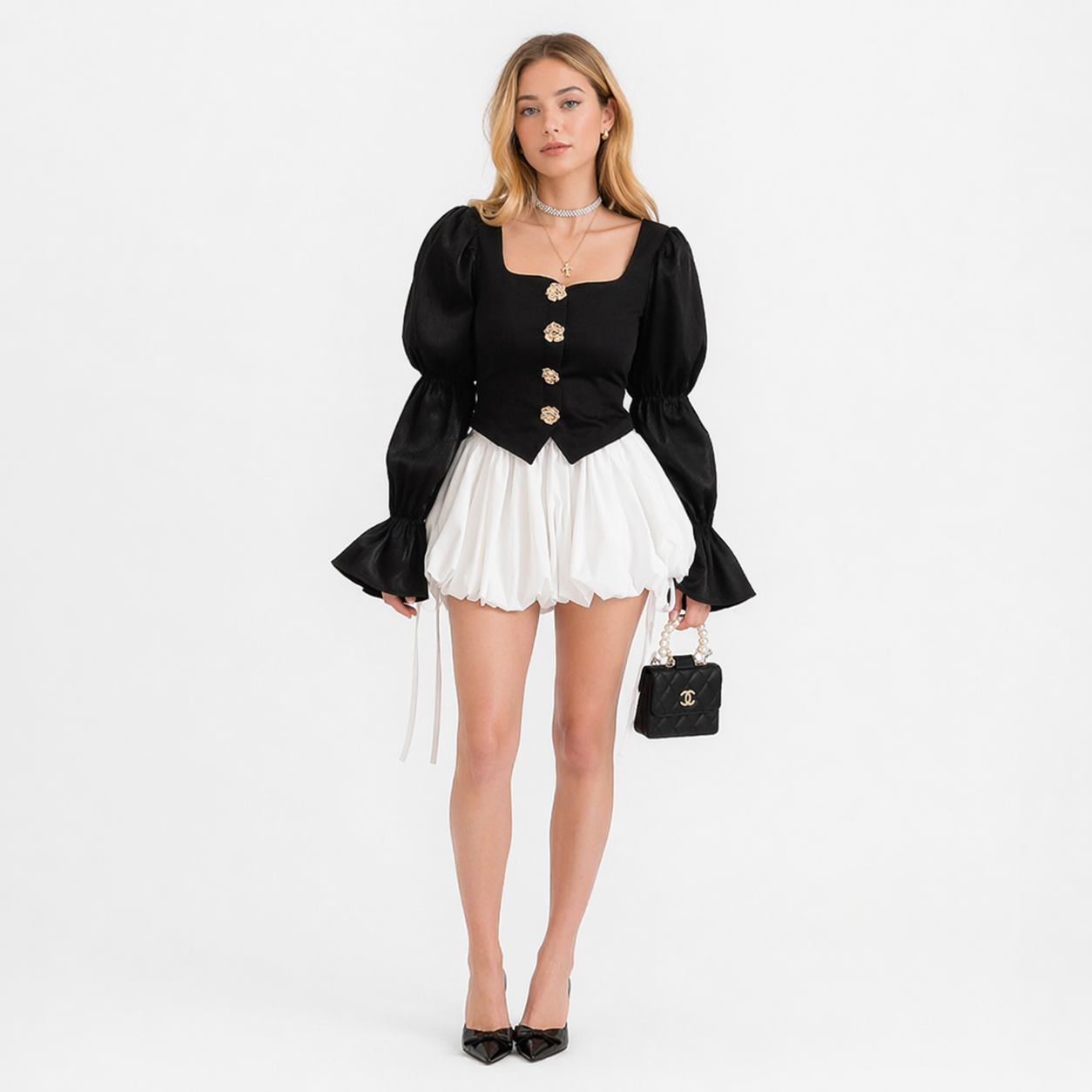 Elegant Bluse til Dame – Firkantet Hals, Puffermet &amp; Gullknapper – Svart