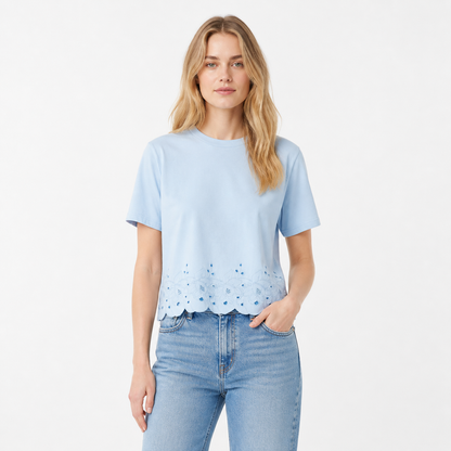 Basic T-skjorte til Dame – Med Brodert Hem &amp; Elegant Hverdagsstil – Akvablå – Kort