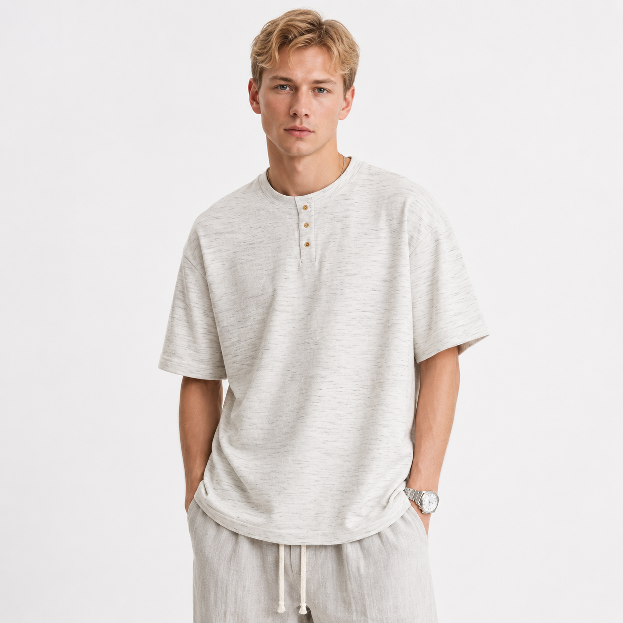 Henley T-Skjorte til Herre i Lyocell | Kortermet Topp med Lag-på-Lag Design