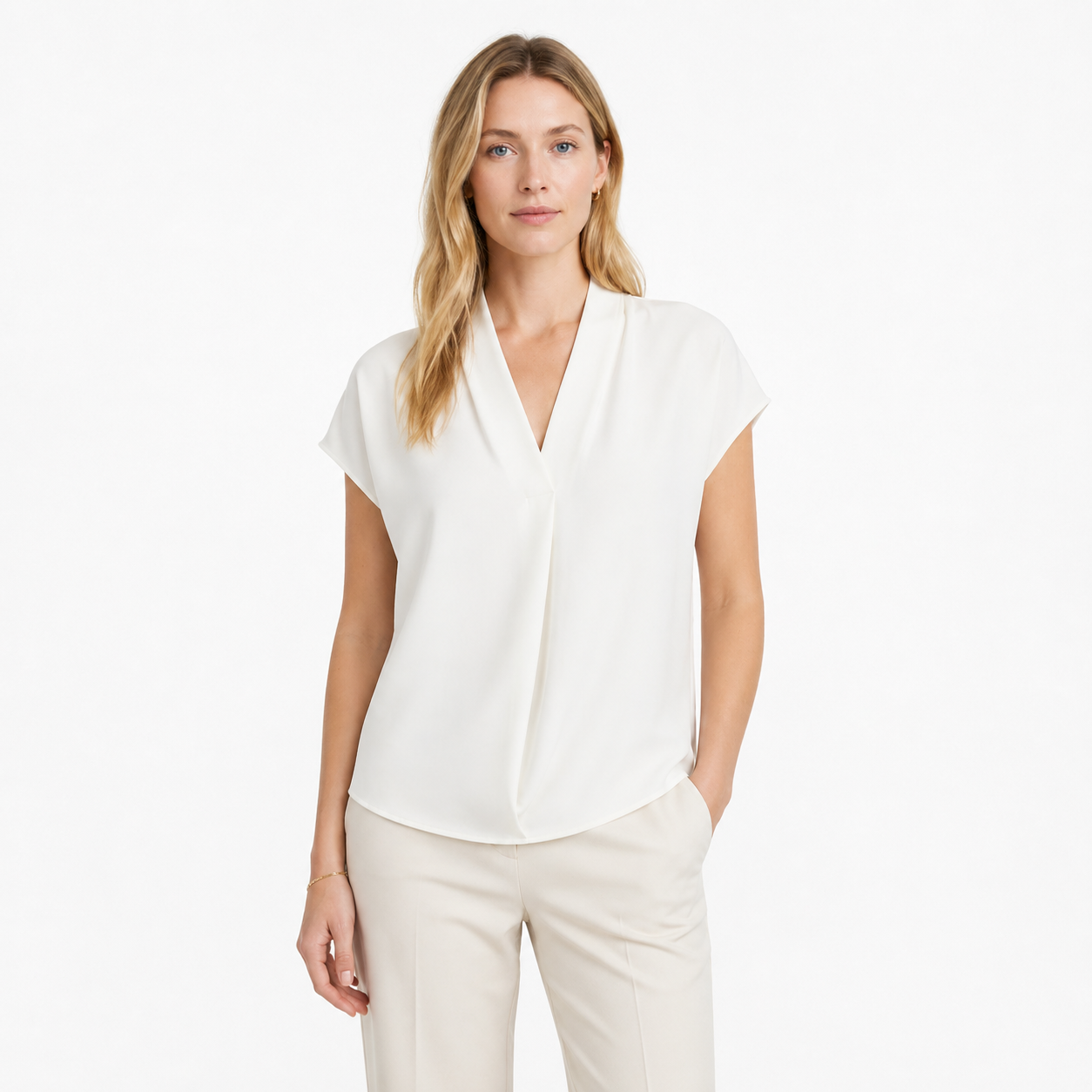 V-hals T-skjorte til Dame – Stretch &amp; Minimalistisk Design – Beige