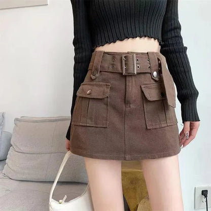 Skort med høy midje og praktiske lommer