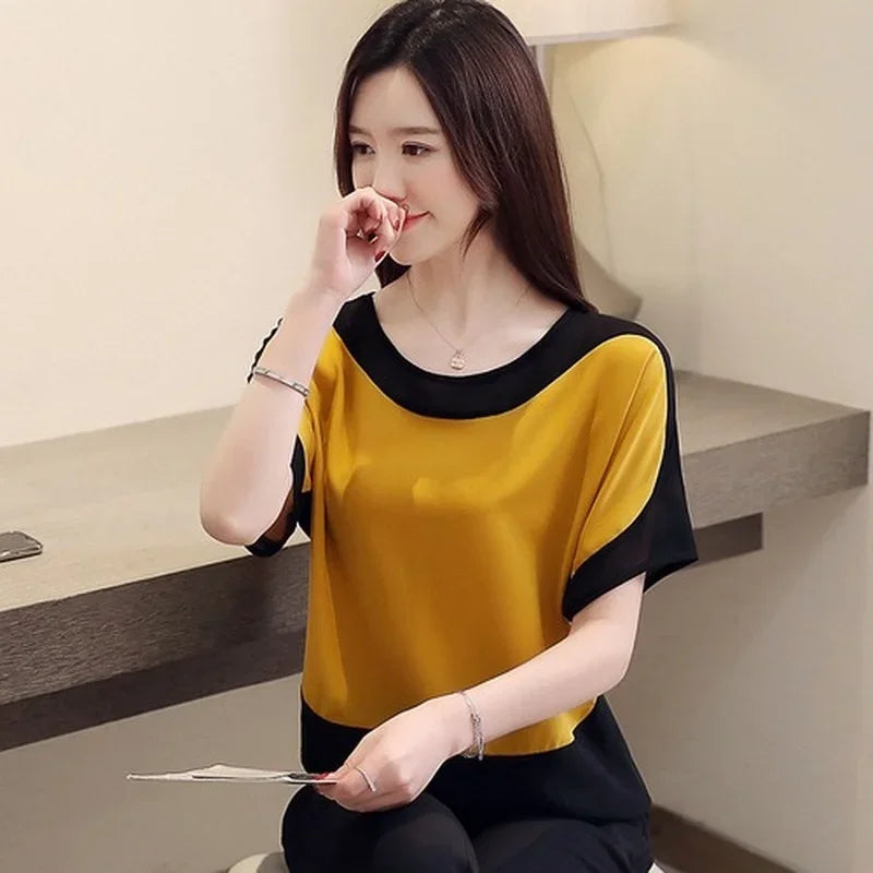 Chiffonbluse med korte ermer