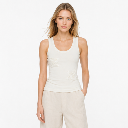 Strikket Camisole til Dame med 3D-Blomster – Elegant Sommertopp
