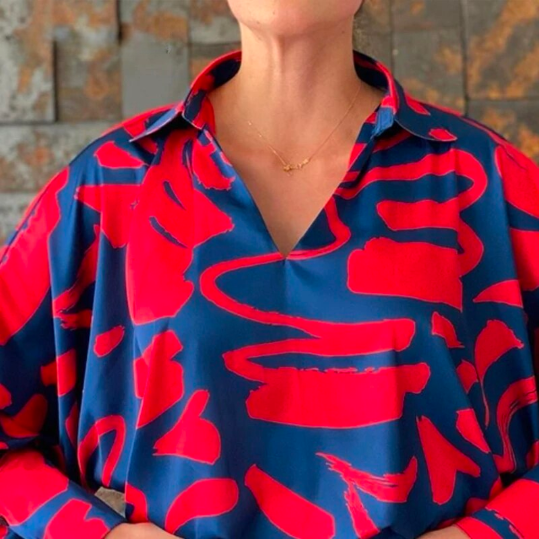 Stilig bluse med V-hals