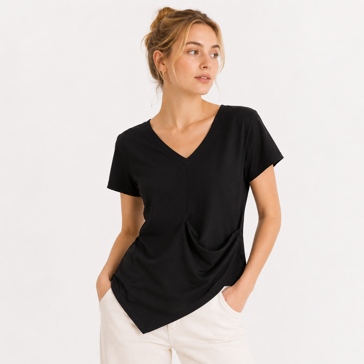 Figursydd Topp til Dame – V-Hals med Drapert Midje og Asymmetrisk Design