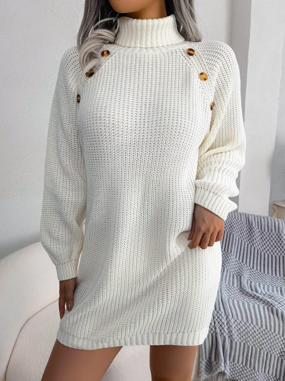 Strikket kjole med turtleneck