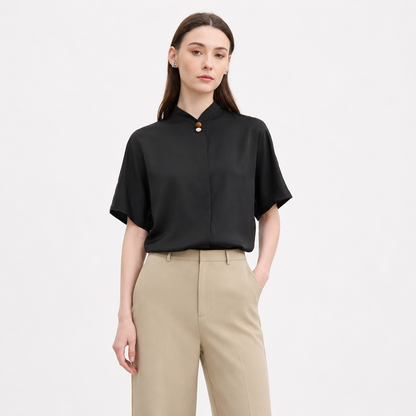 Elegant Chiffonbluse til Dame – Løs Sommertopp med Ståkrage – Lys Grønn