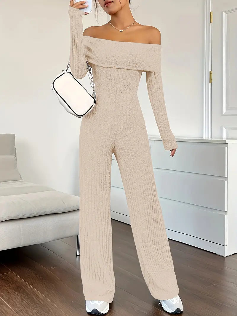 Ribbestrikket jumpsuit uten skuldre