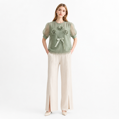 Plissert Topp til Dame med Organza Pufferm – Elegant 3D-Blomster Sommertopp