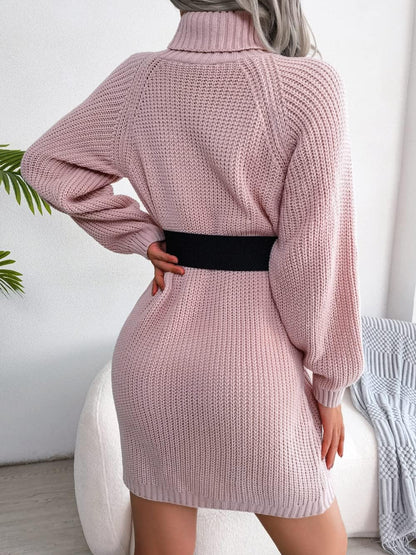 Strikket kjole med turtleneck