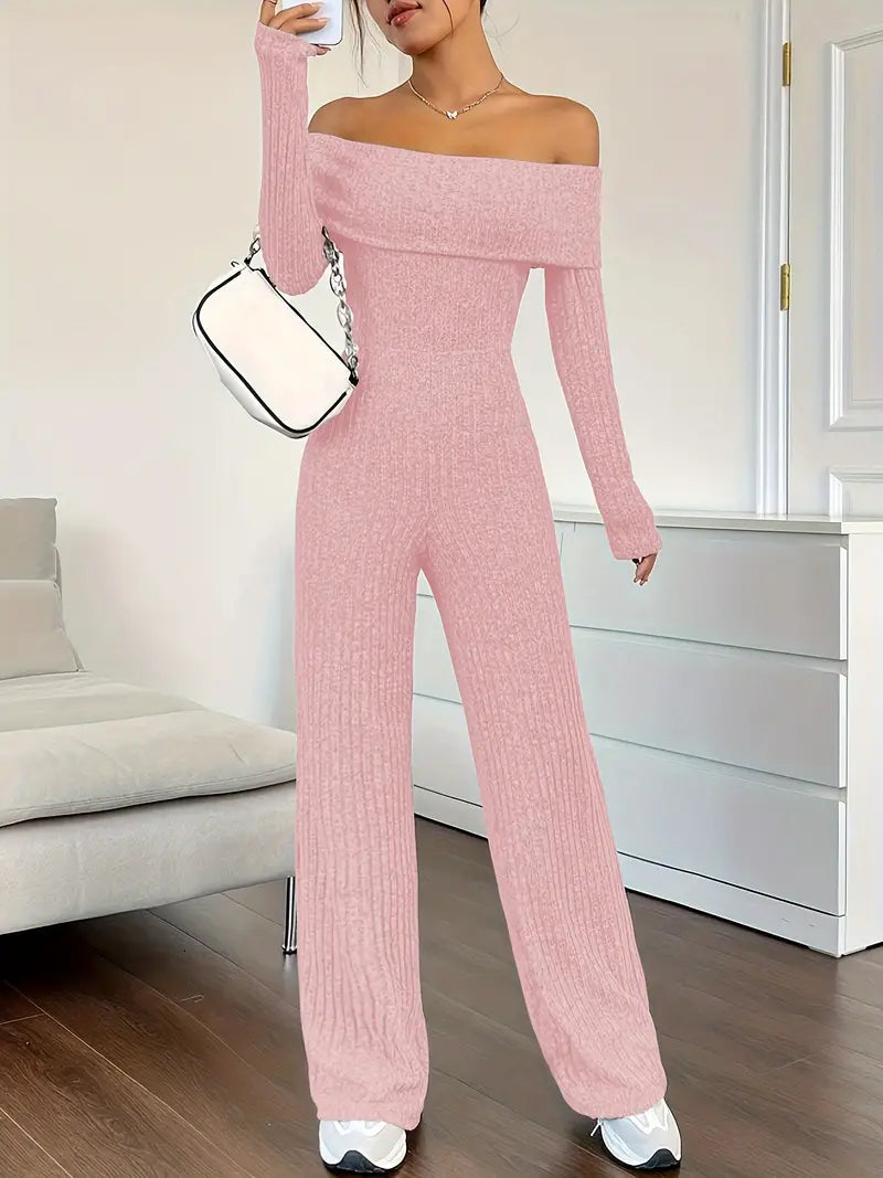 Ribbestrikket jumpsuit uten skuldre