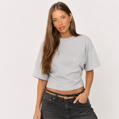 Grå Cropped T-skjorte til Dame – Figurnær Streetwear Sommertopp