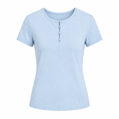 Ribbestrikket T-skjorte til Dame – Sommertopp med Cut-Out og Perleknapper