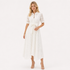 Elegant Brodert Maxikjole til Dame | Kortermet Kjole med Krage og Belte – Hvit