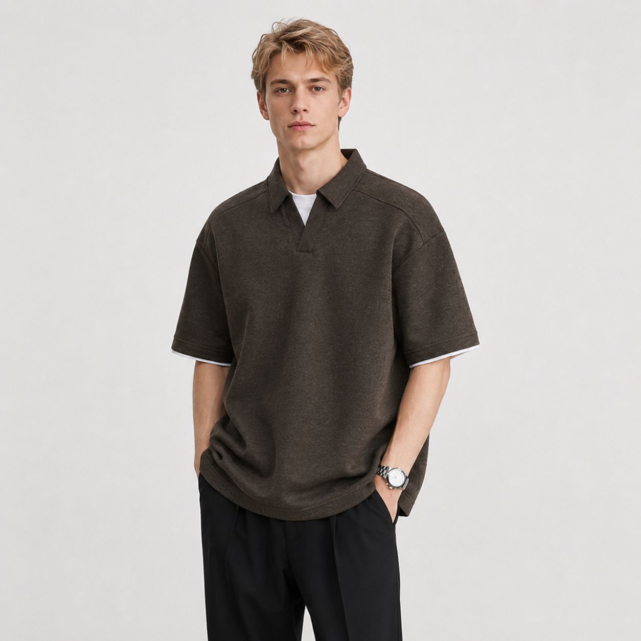 Polo T-skjorte til Herre – Retro Kortermet Topp med Lag-på-Lag Effekt – Brun